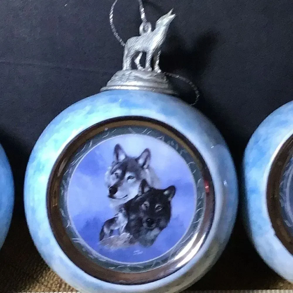 Ornaments Vintage set of four Bradford edition ￼ Porcelain Wolf￼￼ ornaments
